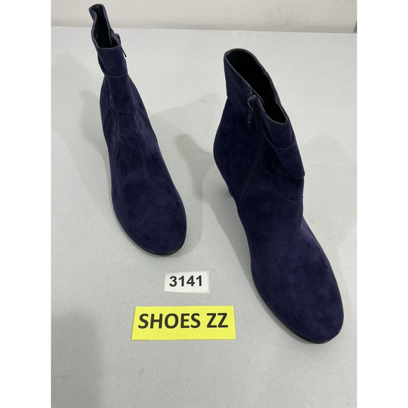 Aerosoles Shoes - Womans Aerosoles Red Light Size 10 W Purple Zip Kitten Heel Ankle Boots NWOT